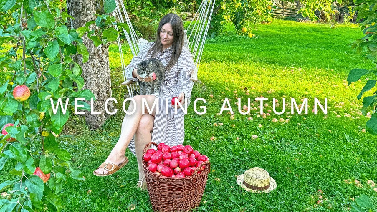 #6 Celebrate late Summer - Welcoming Autumn I SWEET & SAVOURY apple recipes & slow living in fall